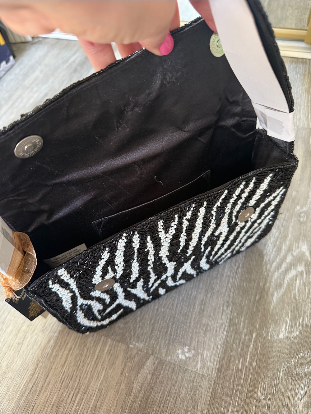 Beaded Zebra-Pattern Shoulder Bag in Black & White - Picture 3 of 3